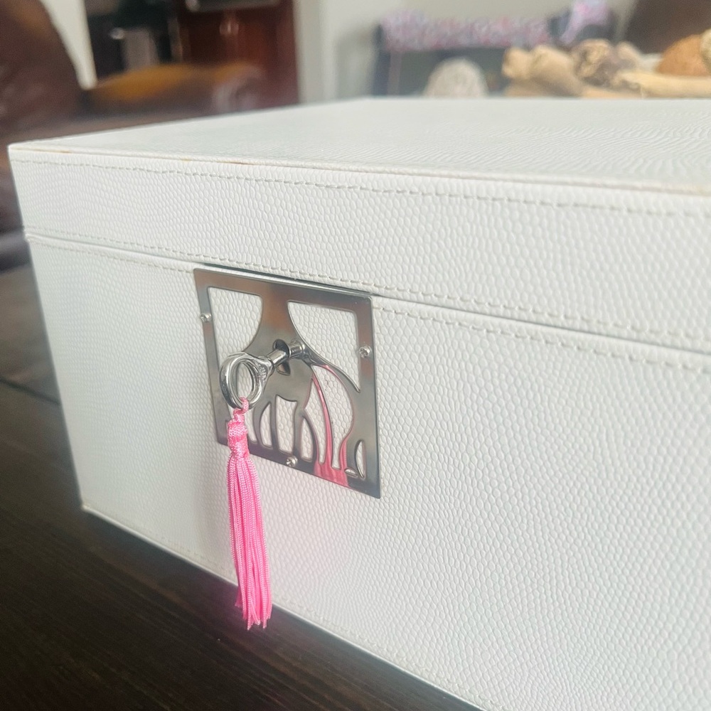 White Jewelry Box with Pink Tassel